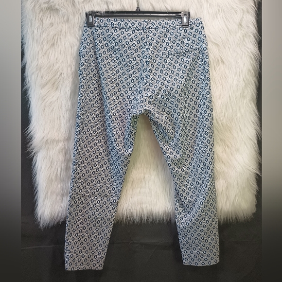 H&M Blue and White Pattern Stretchy Cropped Pants Size 12 - Picture 11 of 14